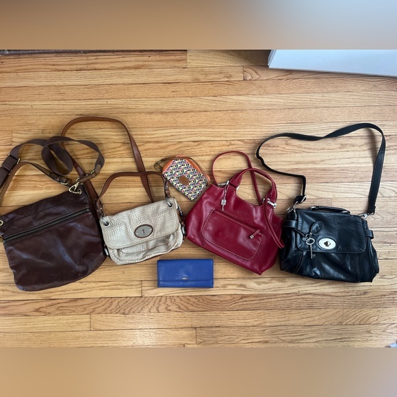 Fossil Handbags - 6 Fossil Purses and Wallets Bundle - Lot of Fossil Handbags